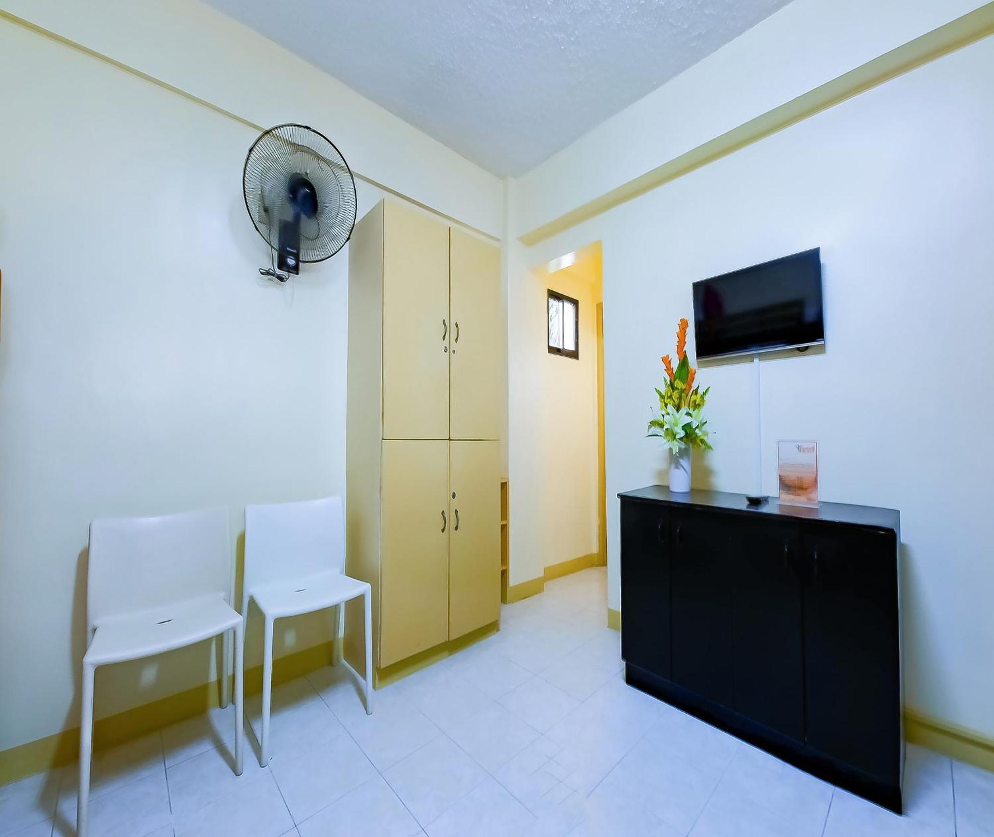 Oyo 840 Orangenest Apartelle Manilla Buitenkant foto