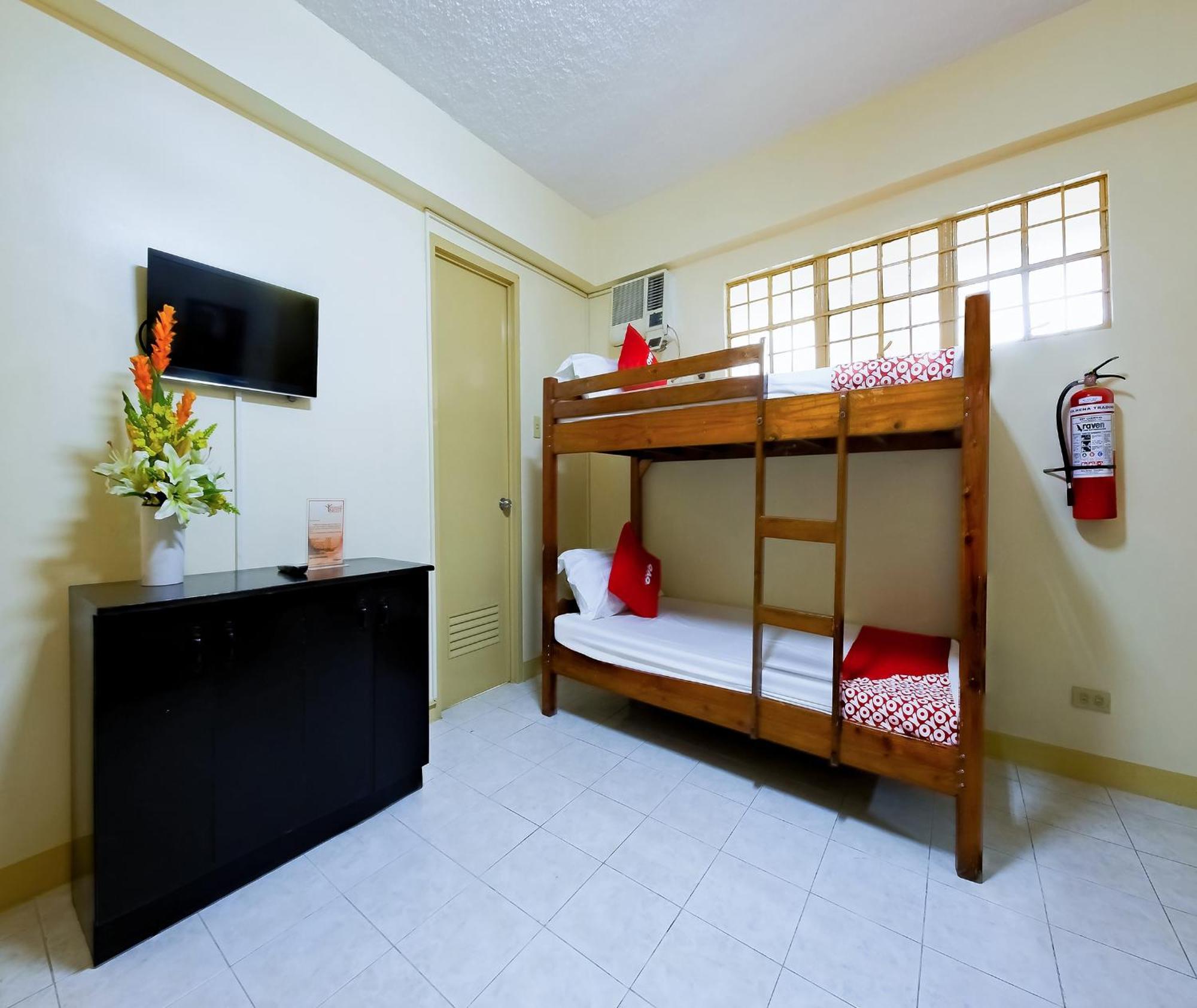 Oyo 840 Orangenest Apartelle Manilla Buitenkant foto