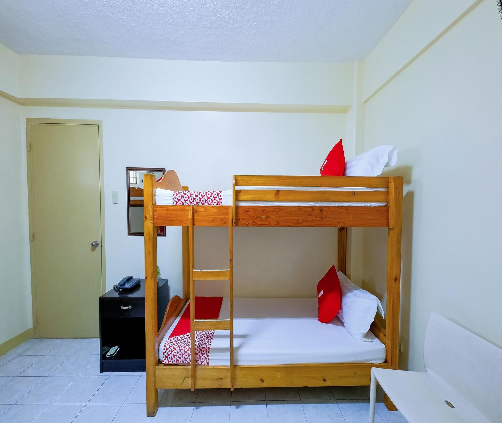 Oyo 840 Orangenest Apartelle Manilla Buitenkant foto